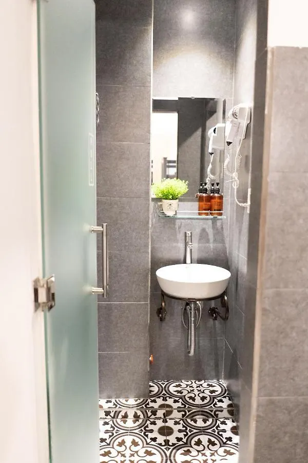 Lily Hostel Ho-Chi-Minh-Stadt 2*,